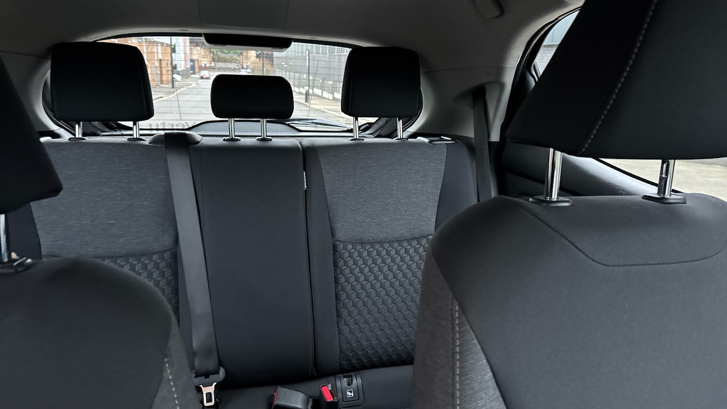 Used Toyota Yaris 2020 for sale - 77475512: Photo 15