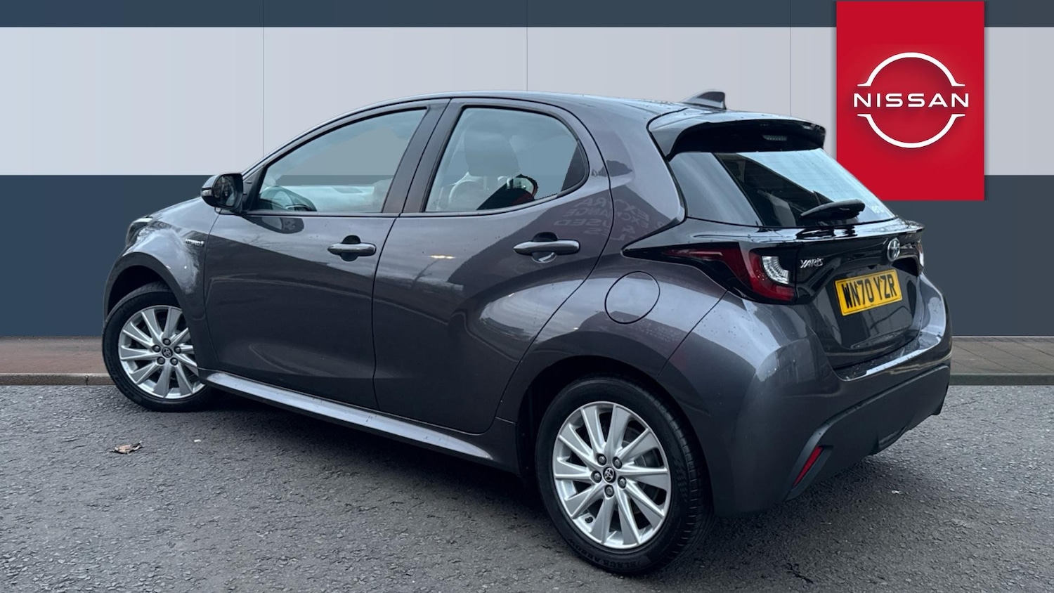 Used Toyota Yaris 2020 for sale - 77475512: Photo 2