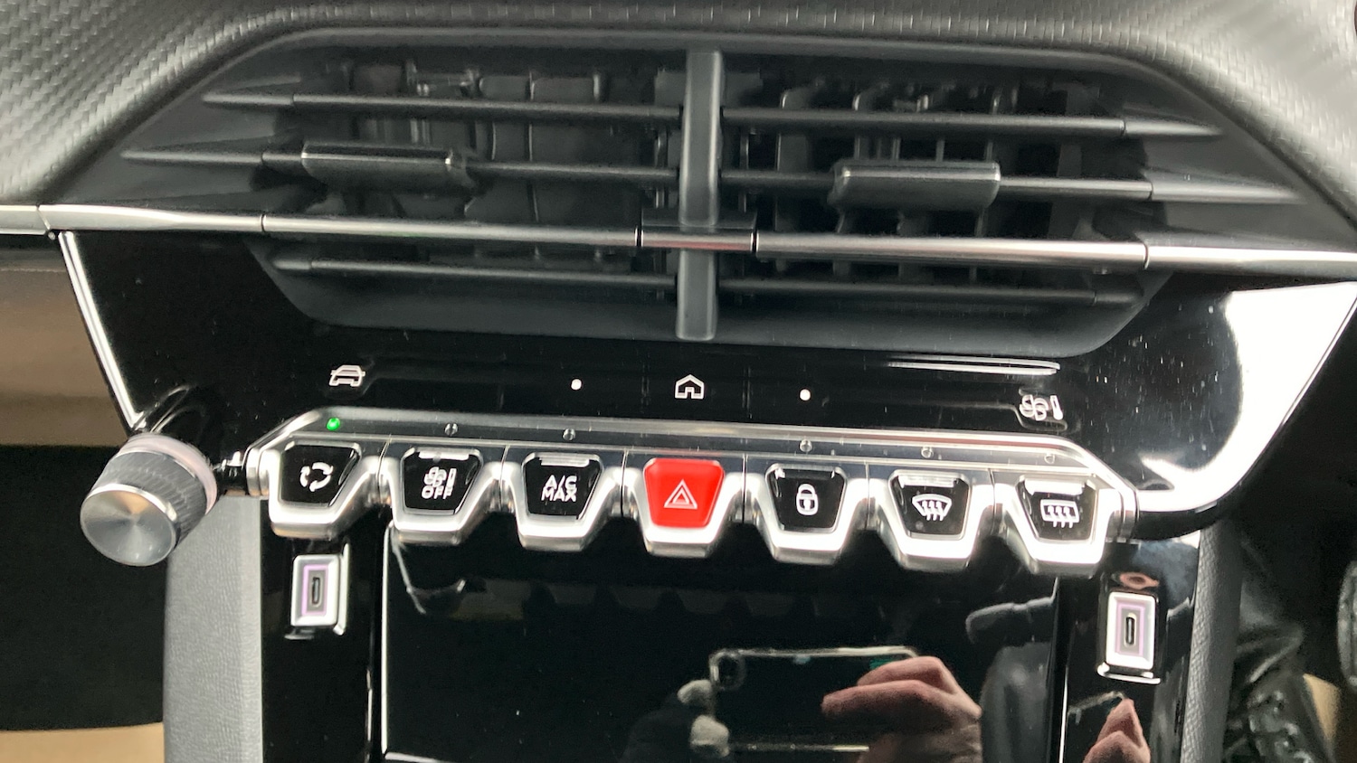 Used Peugeot 2008 2024 for sale - 76817399: Photo 39