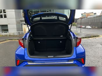 Used Toyota C-HR 2021 for sale - 79637998: Photo