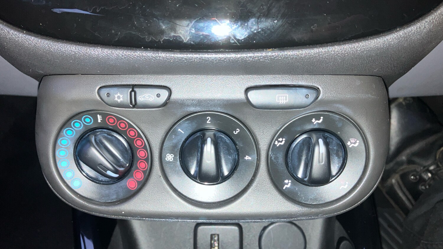 Used Vauxhall Corsa 2016 for sale - 76799061: Photo 43