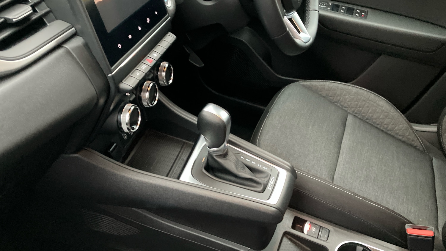 Used Renault Captur 2022 for sale - 76551172: Photo 13