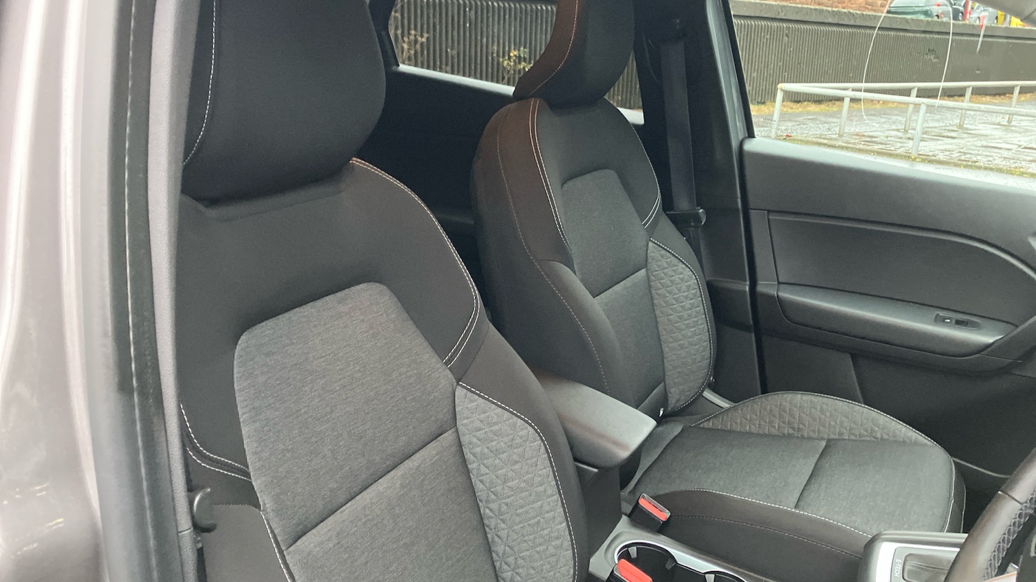 Used Renault Captur 2022 for sale - 76551172: Photo 27