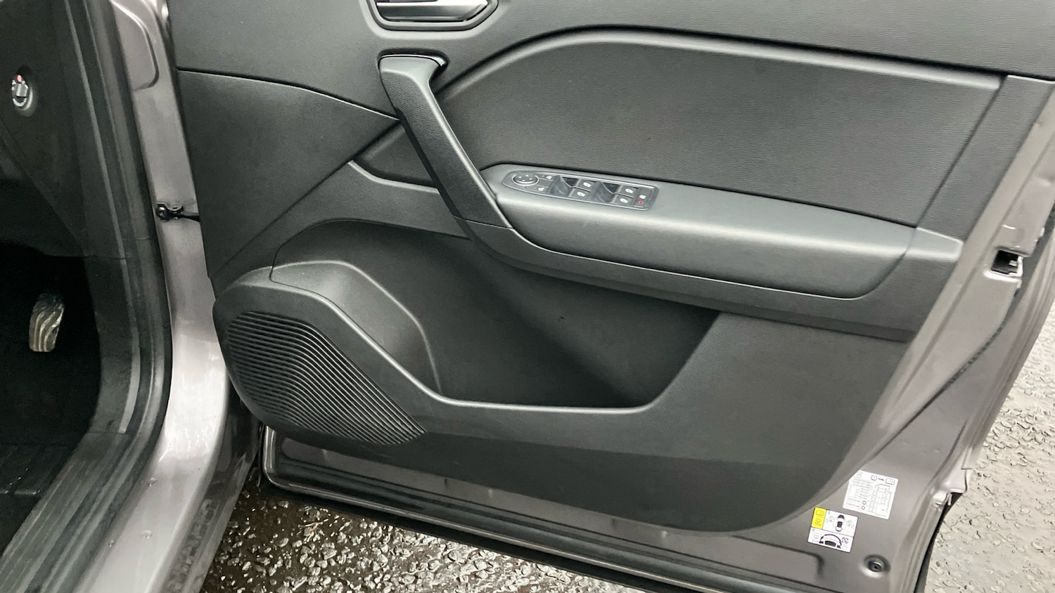 Used Renault Captur 2022 for sale - 76551172: Photo 30