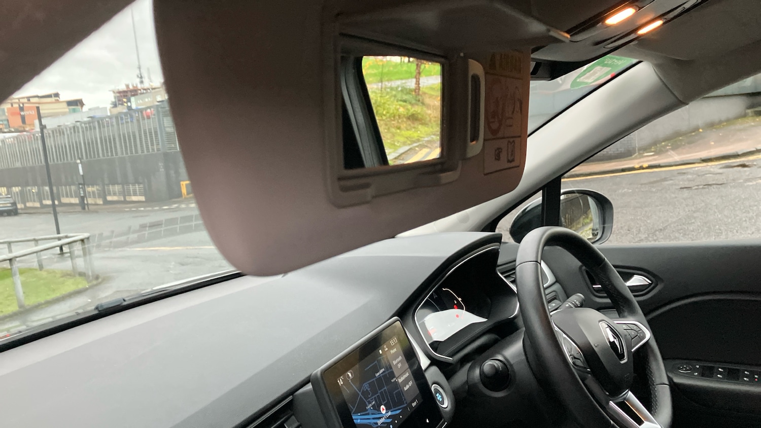 Used Renault Captur 2022 for sale - 76551172: Photo 37