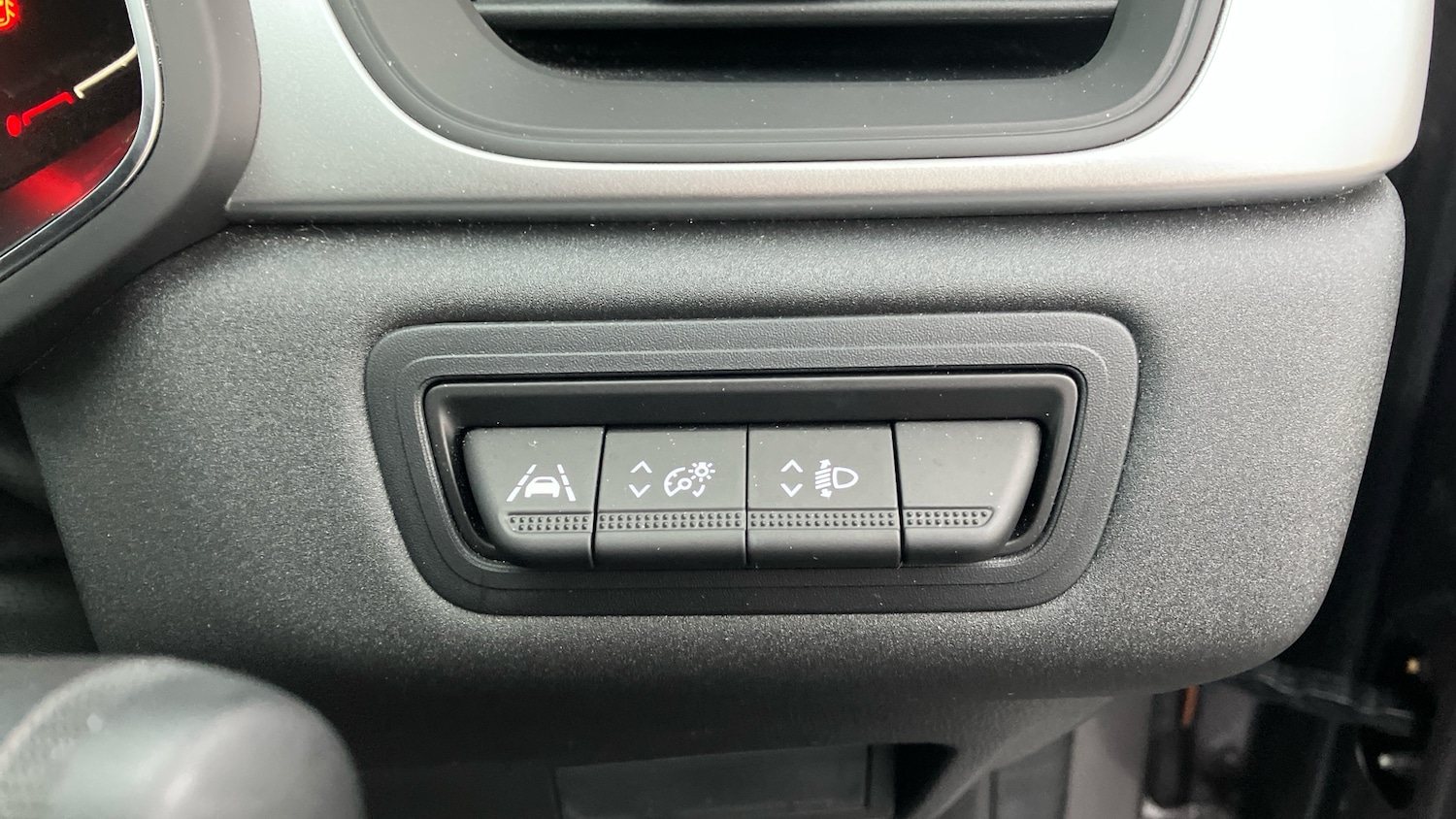 Used Renault Captur 2022 for sale - 76551172: Photo 38