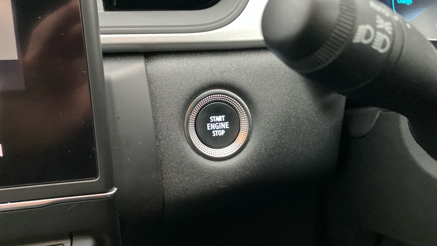 Used Renault Captur 2022 for sale - 76551172: Photo 40