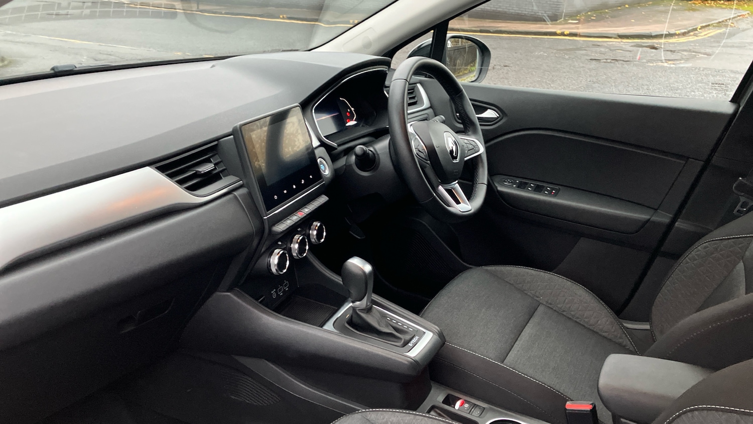 Used Renault Captur 2022 for sale - 76551172: Photo 9