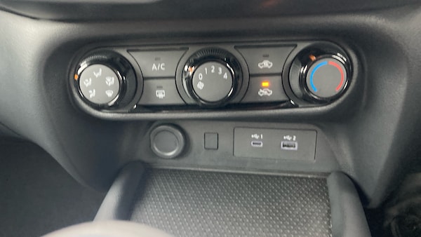 Used Nissan Juke 2024 for sale - 76319559: Photo 43