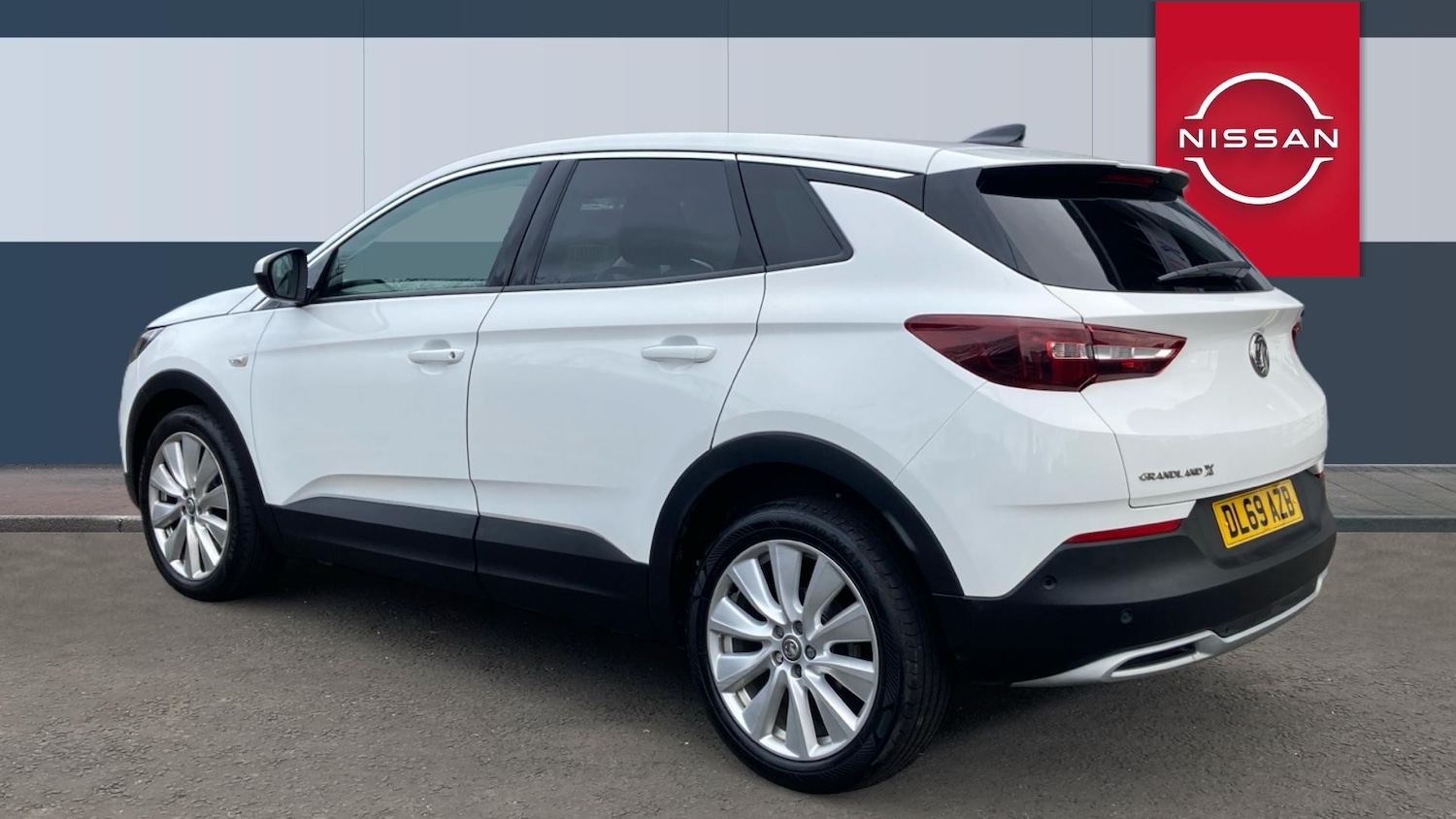 Used Vauxhall Grandland X 2019 for sale - 77460179: Photo 2