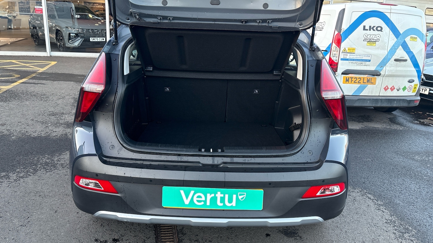 Used Hyundai BAYON 2021 for sale - 76932106: Photo 4