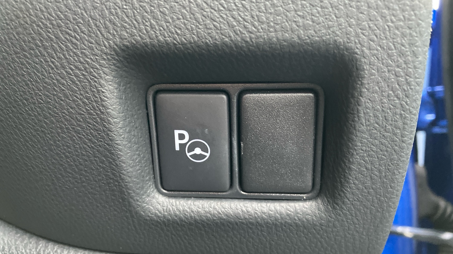 Used Toyota C-HR 2021 for sale - 77208813: Photo 32