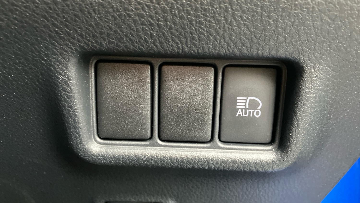 Used Toyota C-HR 2021 for sale - 77208813: Photo 34