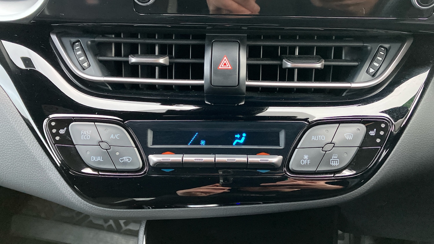 Used Toyota C-HR 2021 for sale - 77208813: Photo 40