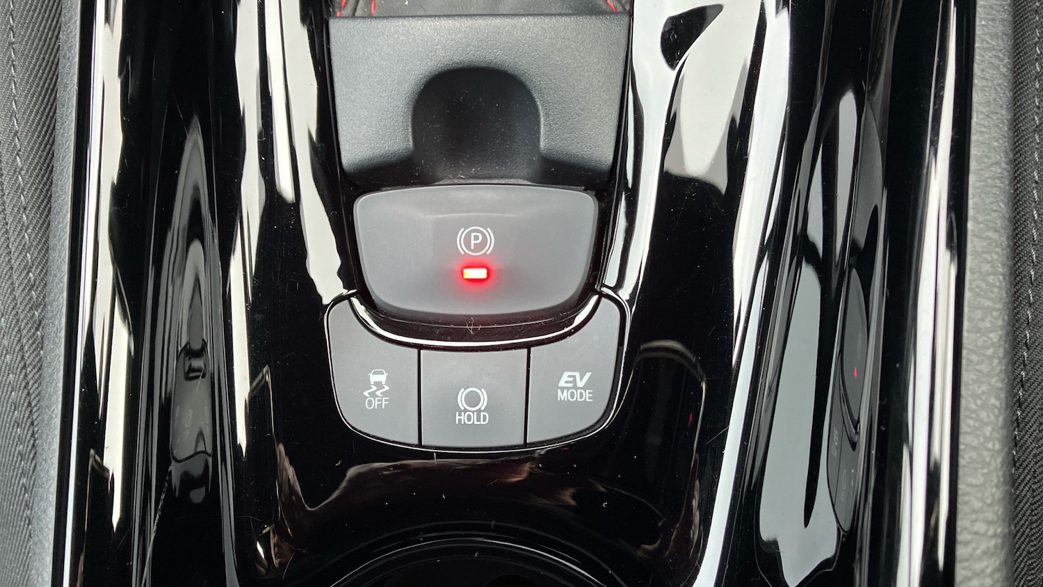 Used Toyota C-HR 2021 for sale - 77208813: Photo 42