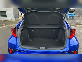 Used Toyota C-HR 2021 for sale - 77208813: Photo