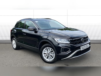 Used Volkswagen T-Roc 2023 for sale - 79042303: Photo