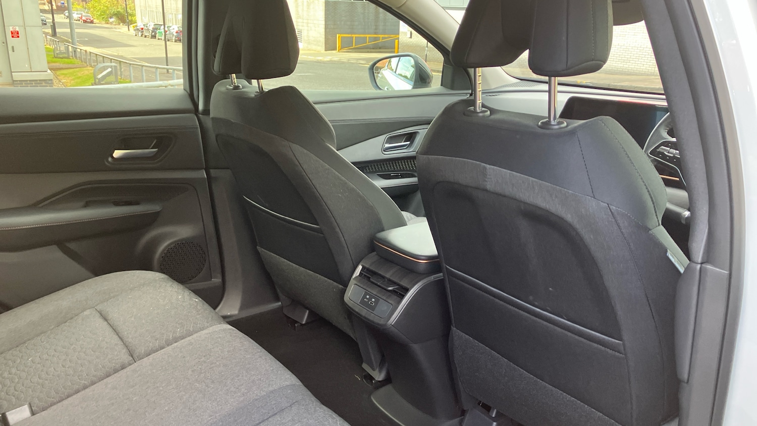 Used Nissan ARIYA 2024 for sale - 77665513: Photo 34