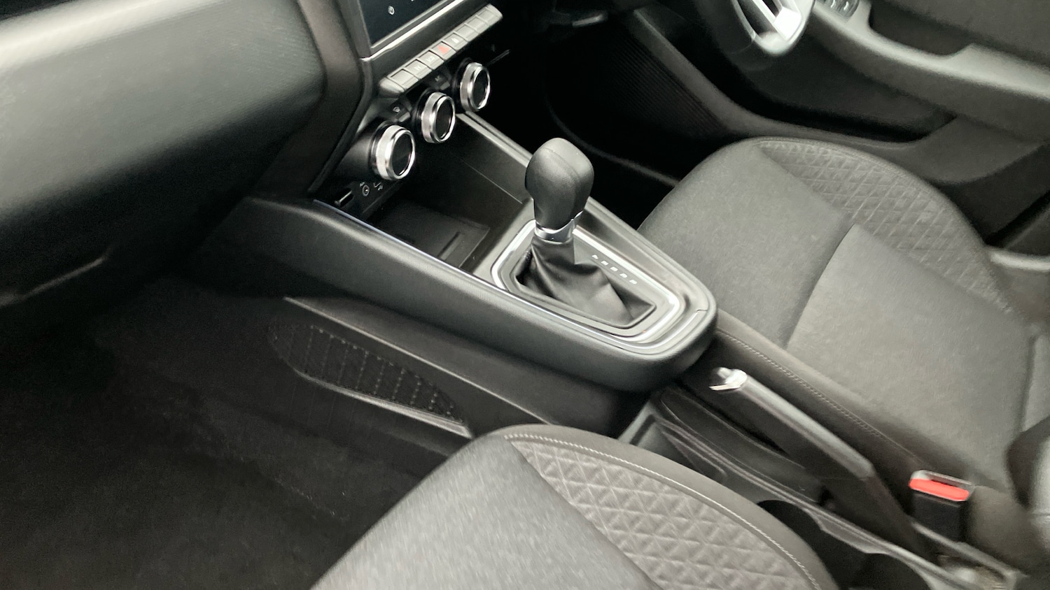 Used Renault Clio 2023 for sale - 76696887: Photo 13