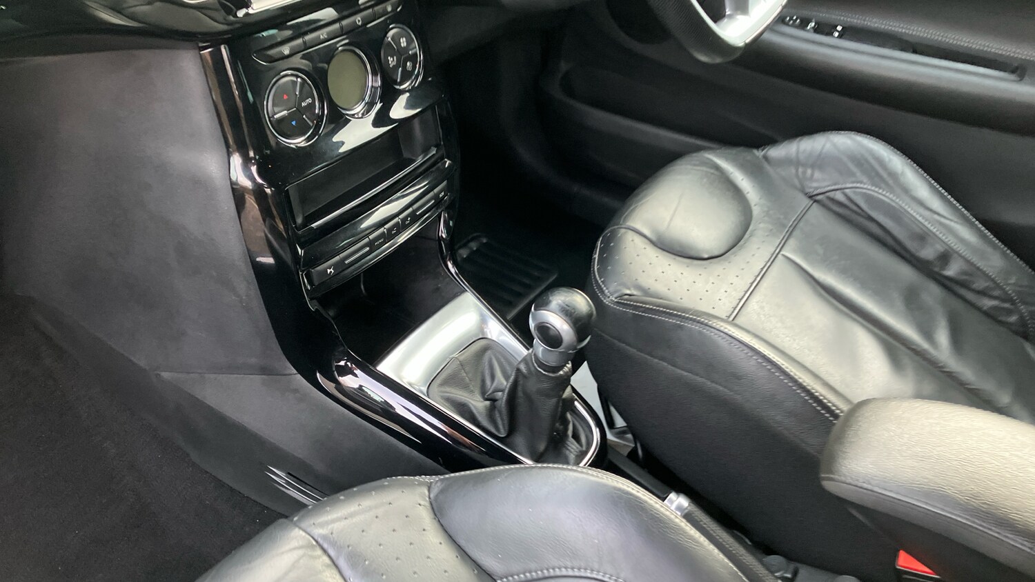 Used DS Automobiles DS 3 2018 for sale - 77946005: Photo 13