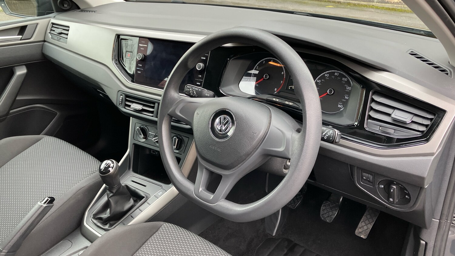 Used Volkswagen Polo 2018 for sale - 77653520: Photo 11