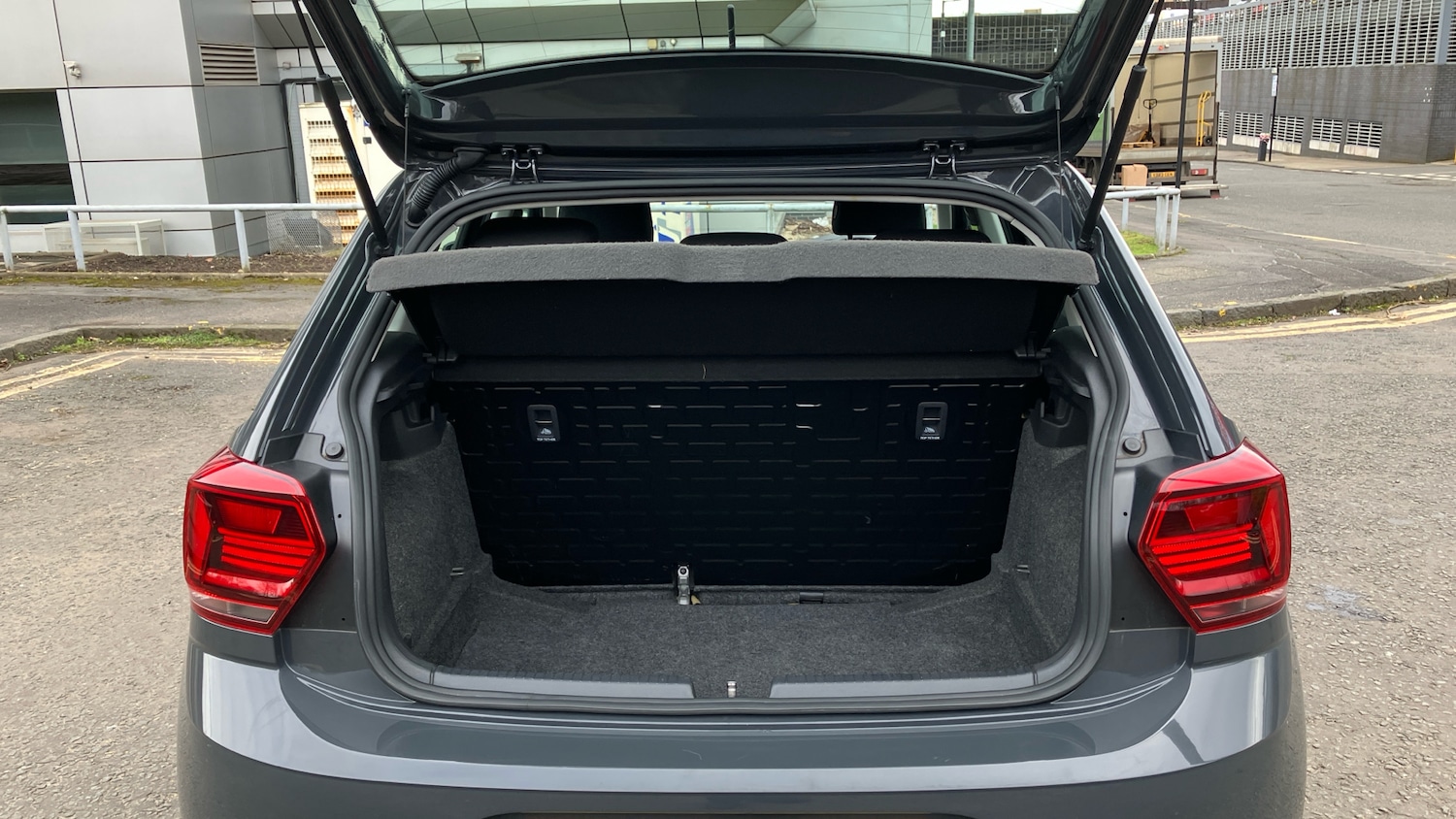 Used Volkswagen Polo 2018 for sale - 77653520: Photo 4