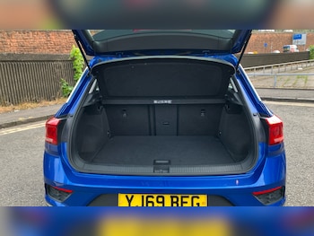 Used Volkswagen T-Roc 2020 for sale - 78873914: Photo