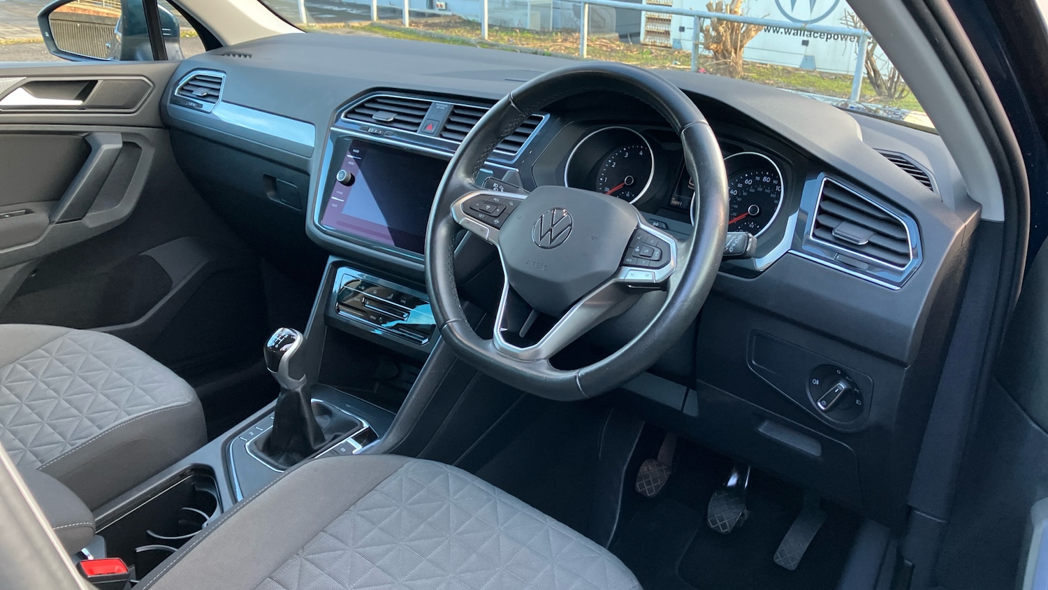 Used Volkswagen Tiguan 2022 for sale - 76637605: Photo 11