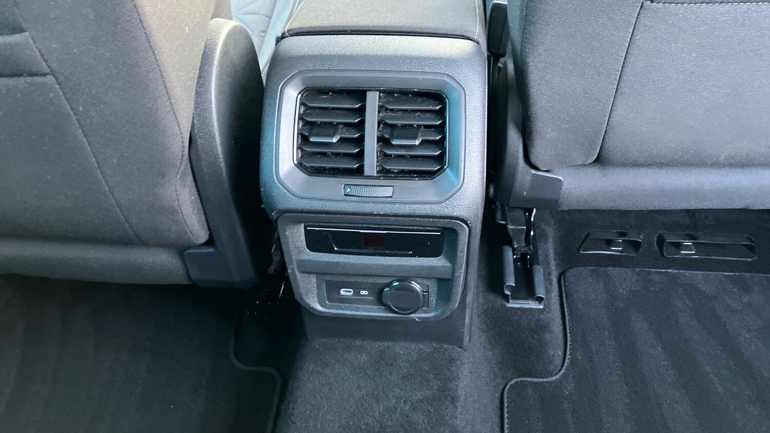 Used Volkswagen Tiguan 2022 for sale - 76637605: Photo 34