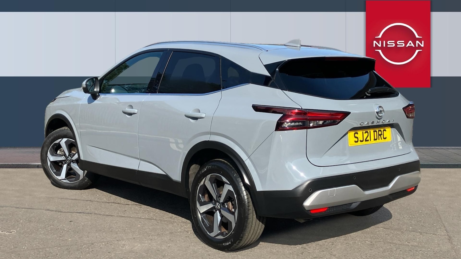 Used Nissan Qashqai 2021 for sale - 76951013: Photo 2