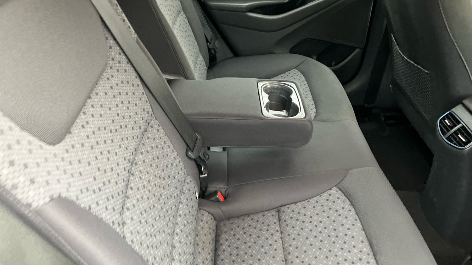 Used Hyundai IONIQ 2017 for sale - 77079454: Photo 35