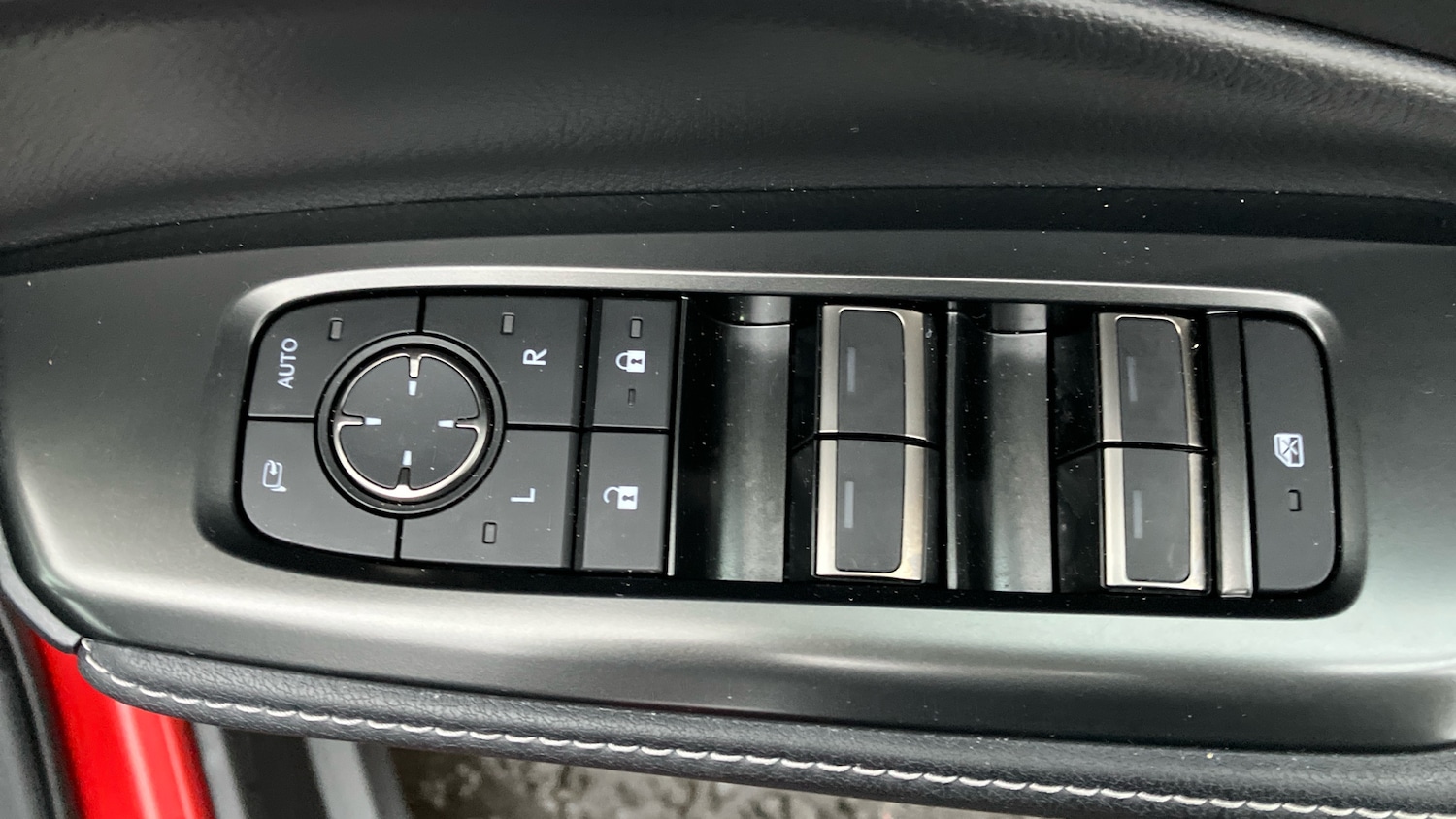 Used Lexus LBX 2024 for sale - 76918766: Photo 29