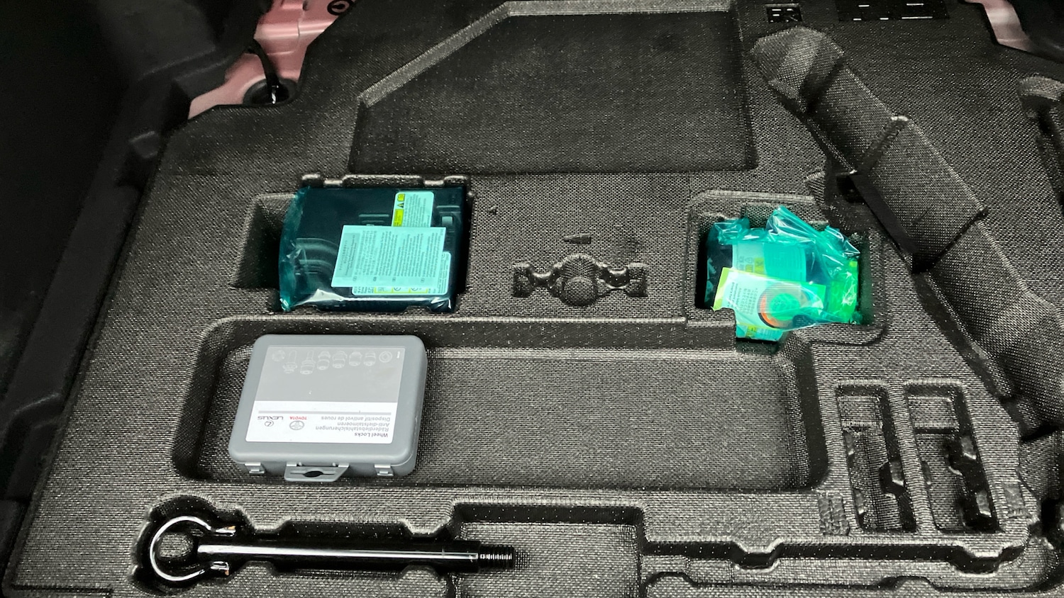 Used Lexus LBX 2024 for sale - 76918766: Photo 36