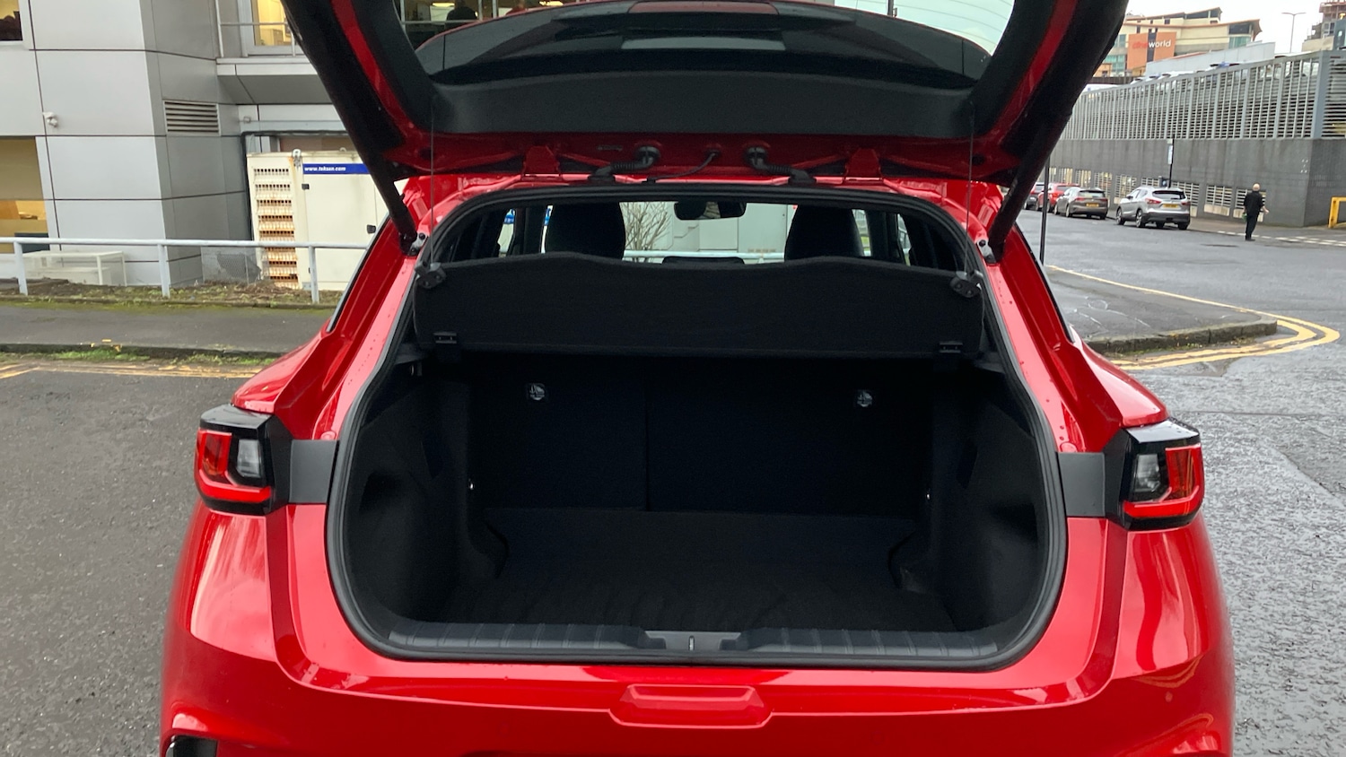 Used Lexus LBX 2024 for sale - 76918766: Photo 4