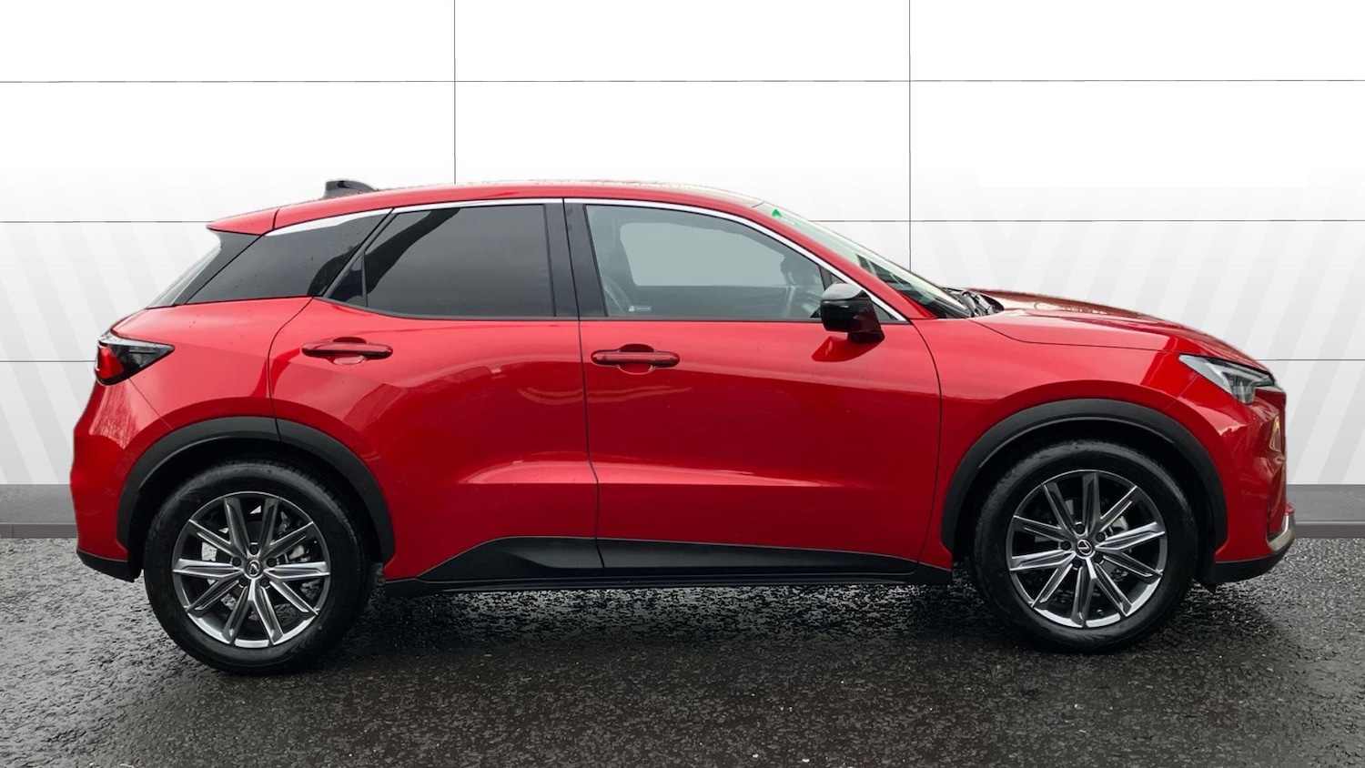 Used Lexus LBX 2024 for sale - 76918766: Photo 5