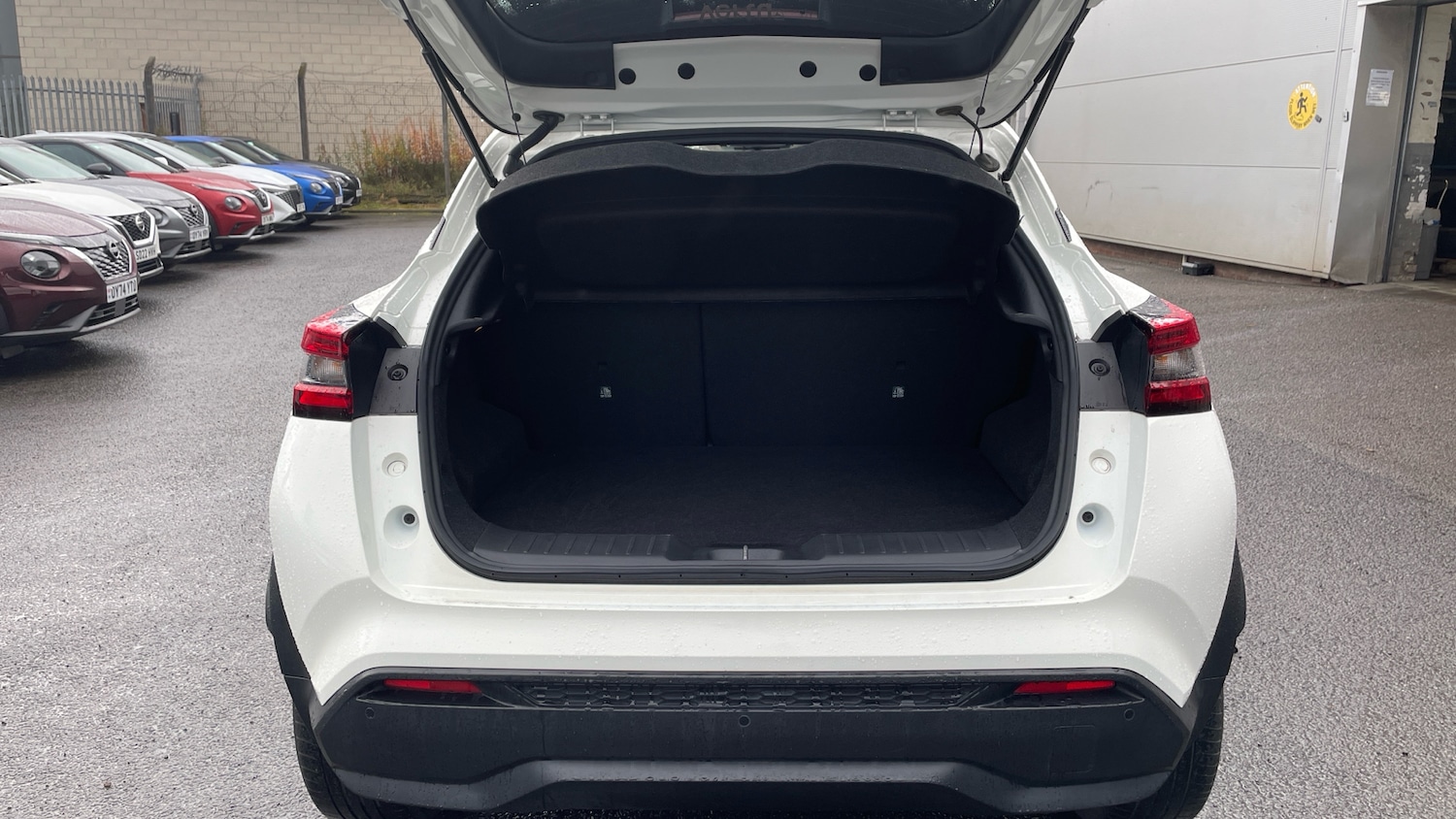 Used Nissan Juke 2021 for sale - 76616378: Photo 4