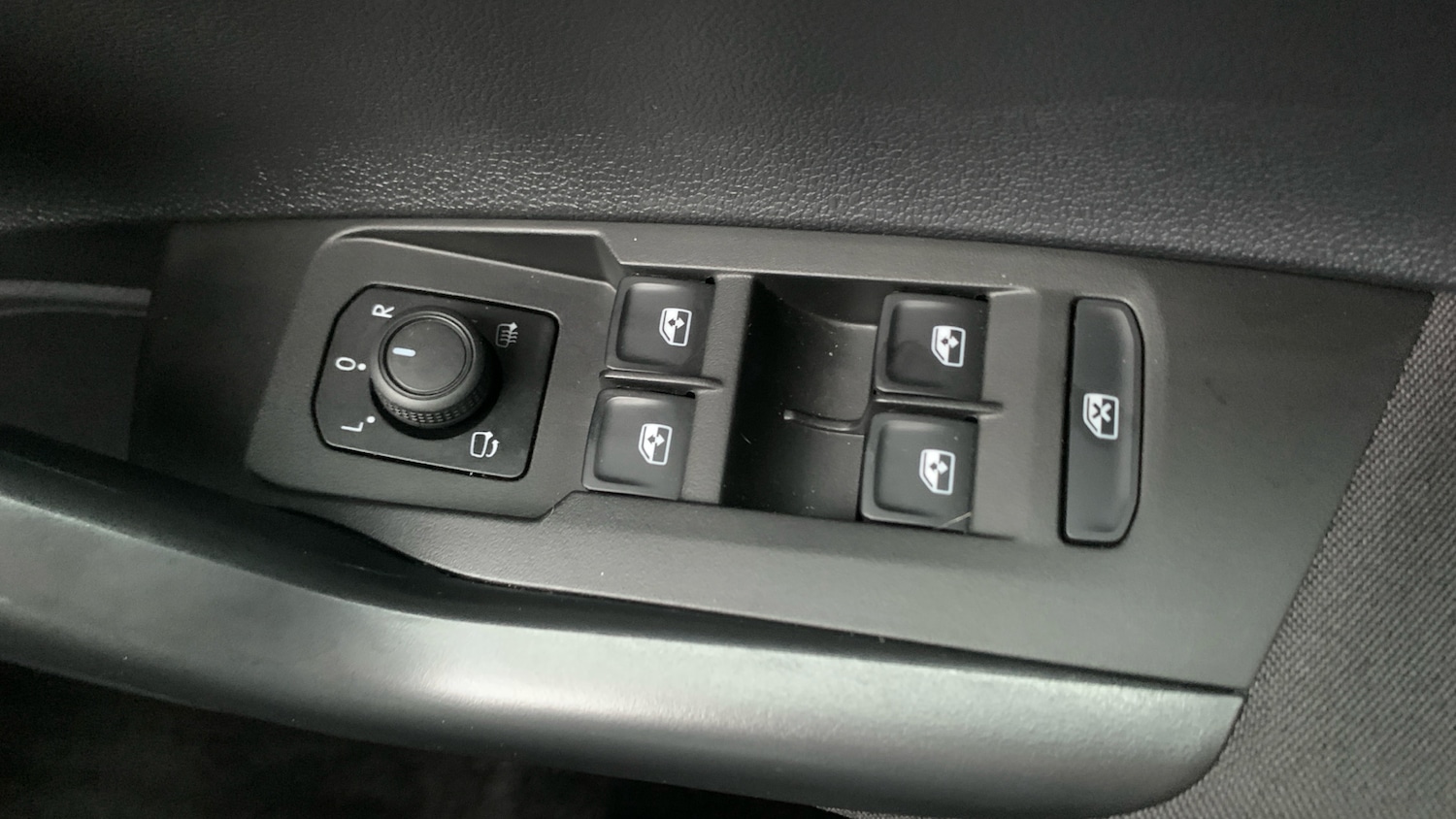 Used Volkswagen Polo 2024 for sale - 77932539: Photo 27