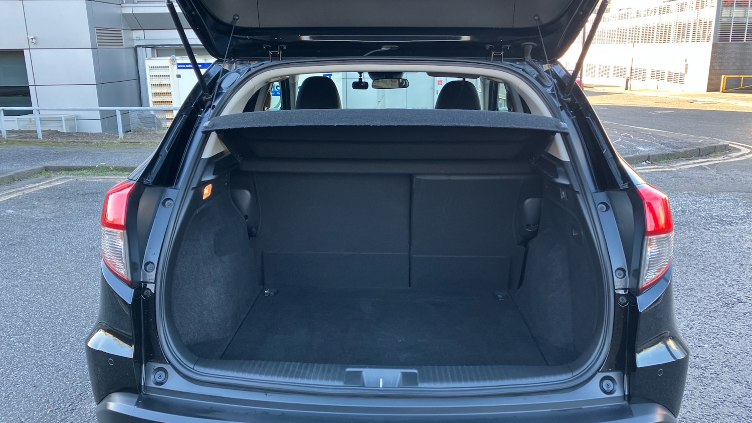 Used Honda HR-V 2020 for sale - 77581041: Photo 4