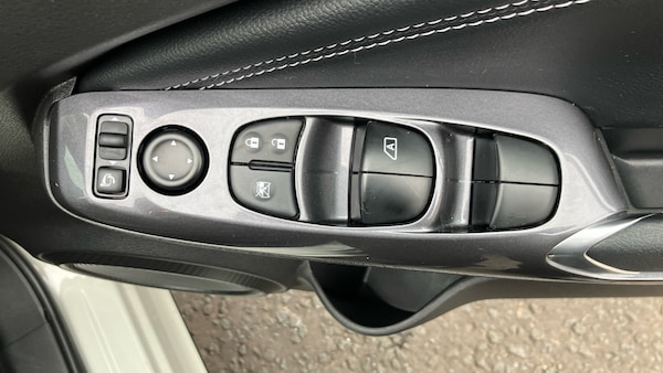 Used Nissan Juke 2024 for sale - 76319557: Photo 30
