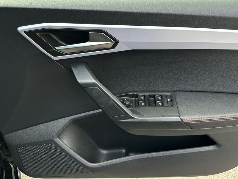 Used SEAT Ibiza 2024 for sale - 76730354: Photo 31