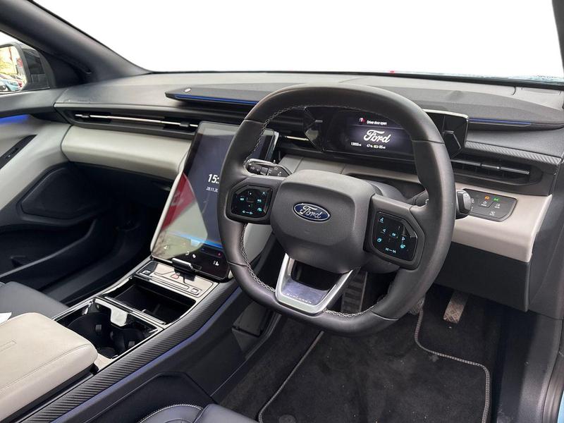 Used Ford Explorer 2024 for sale - 77036891: Photo 11