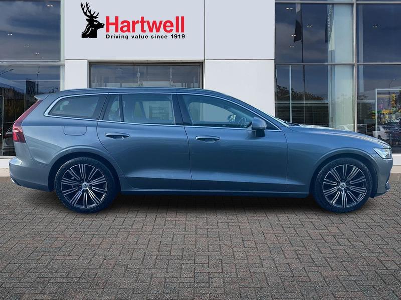 Used Volvo V60 2019 for sale - 77036820: Photo 2