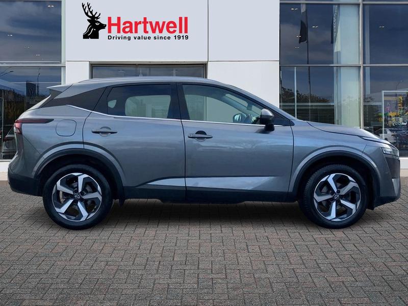 Used Nissan Qashqai 2022 for sale - 77296770: Photo 2