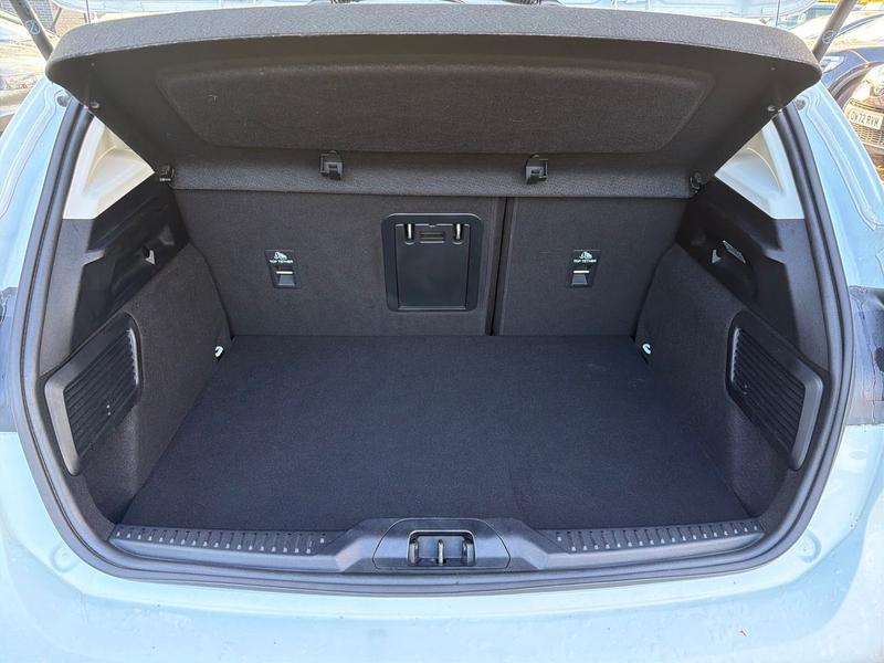 Used Ford Focus 2023 for sale - 76835495: Photo 19