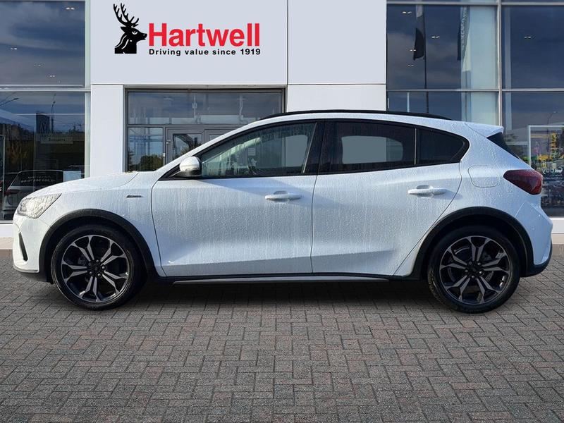 Used Ford Focus 2023 for sale - 76835495: Photo 7