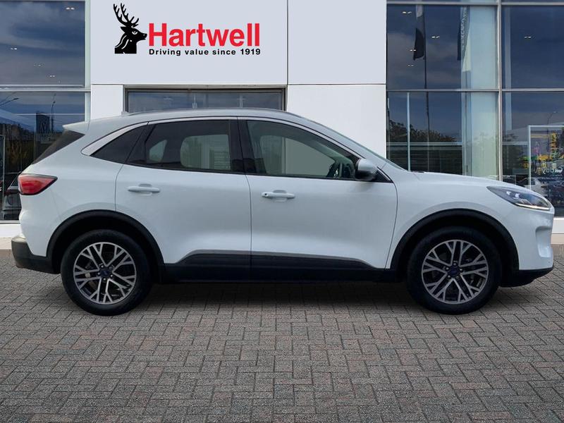 Used Ford Kuga 2023 for sale - 77296745: Photo 2