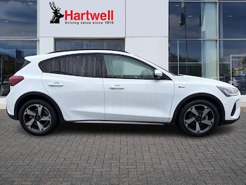 Used Ford Focus 2022 for sale - 76691046: Photo