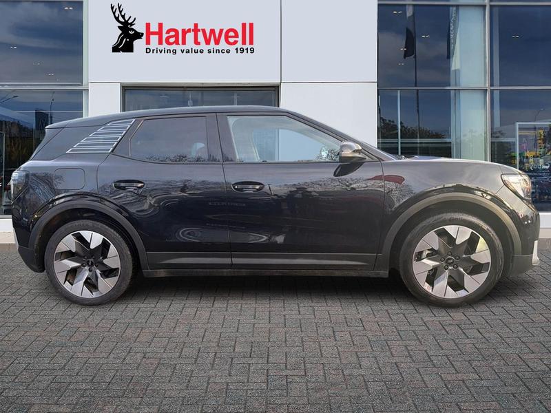 Used Ford Explorer 2024 for sale - 77036890: Photo 2