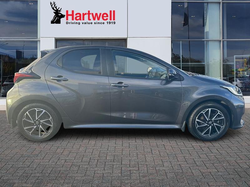 Used Toyota Yaris 2022 for sale - 77036868: Photo 2