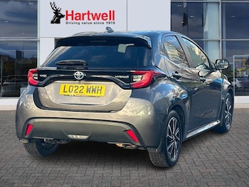 Used Toyota Yaris 2022 for sale - 77036868: Photo